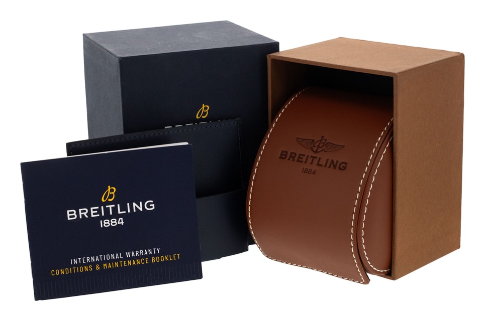 Breitling Navitimer B01 Chronograph 43 AB0121 Image 5